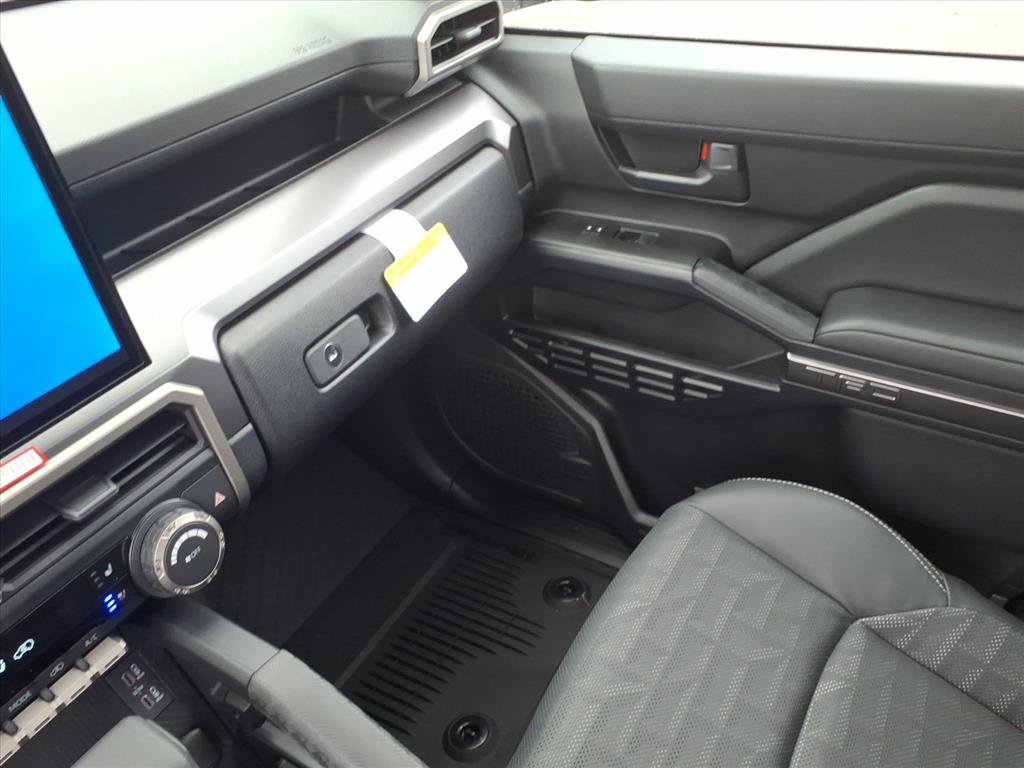 New 2026 Toyota 4Runner TRD Off-Road Premium AWD/4WD image 18