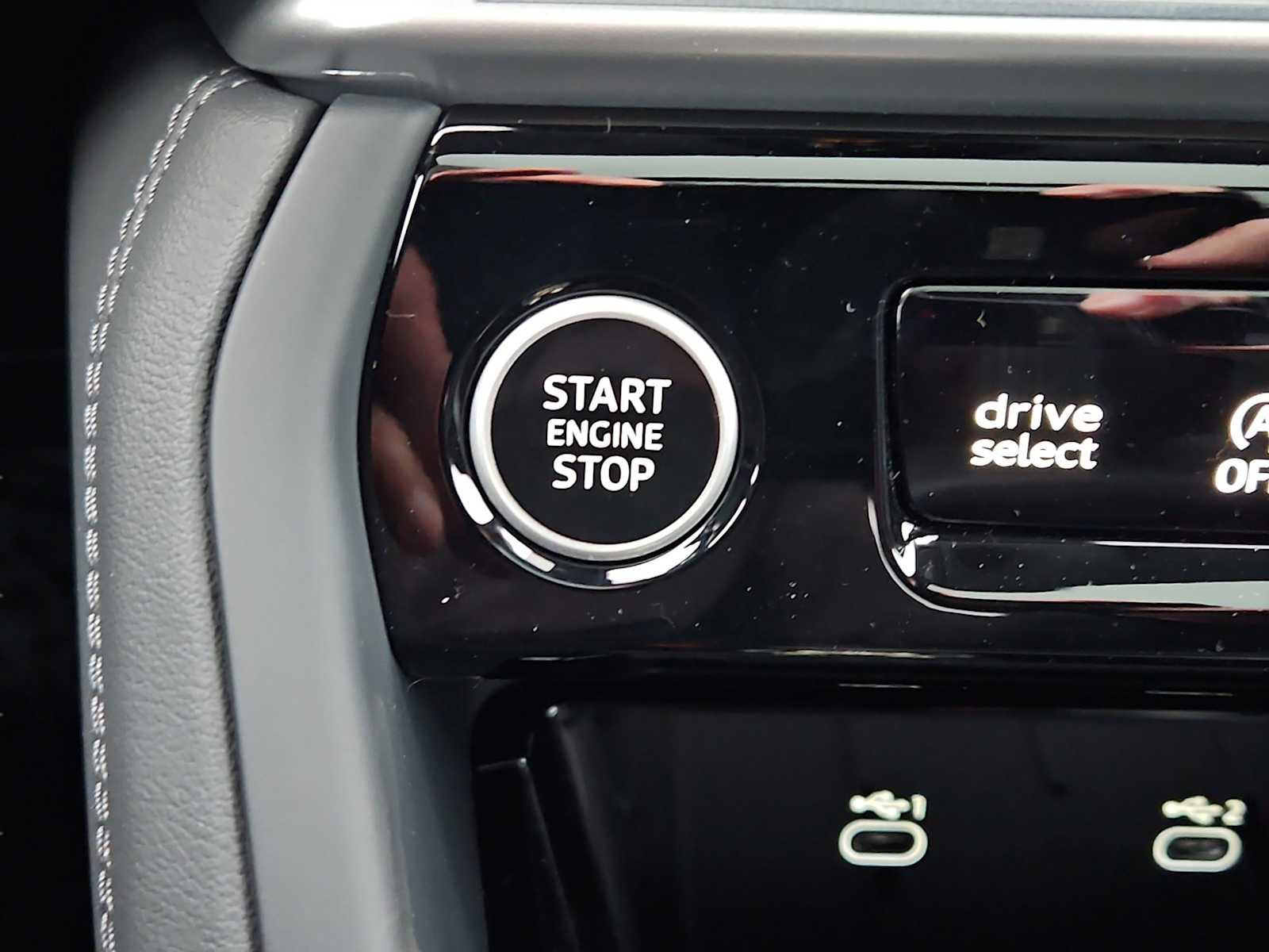 New 2025 Audi Q5 Premium Plus image 18