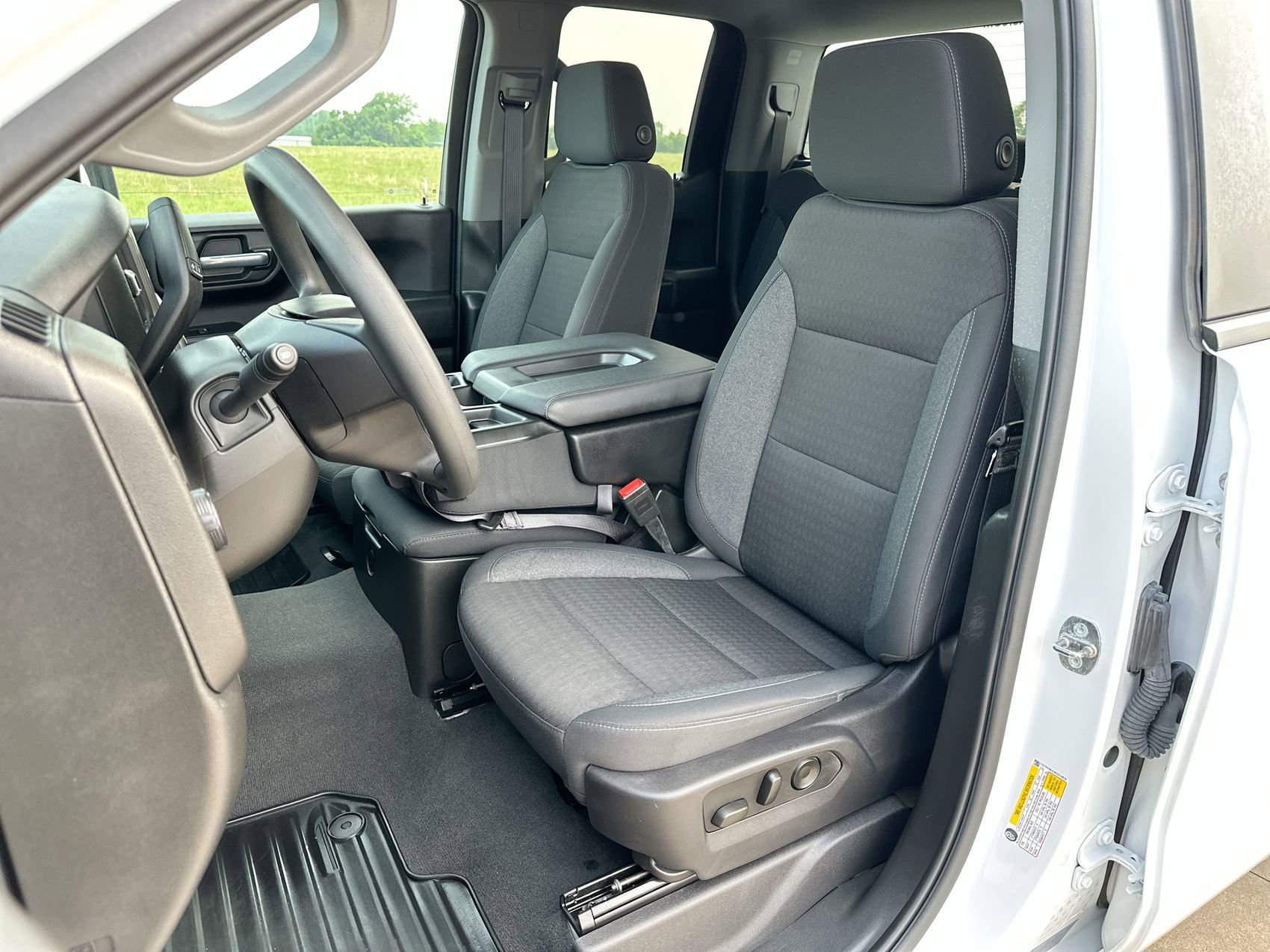 Used 2024 Chevrolet Silverado 1500 Custom RWD image 11