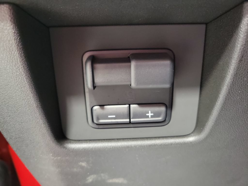 Used 2025 GMC Canyon AT4 w/ Nightfall Edition AWD/4WD image 33