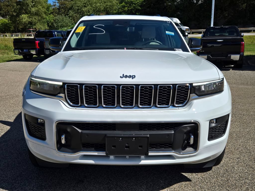 Used 2023 Jeep Grand Cherokee L Overland w/ Luxury Tech Group IV AWD/4WD image 9