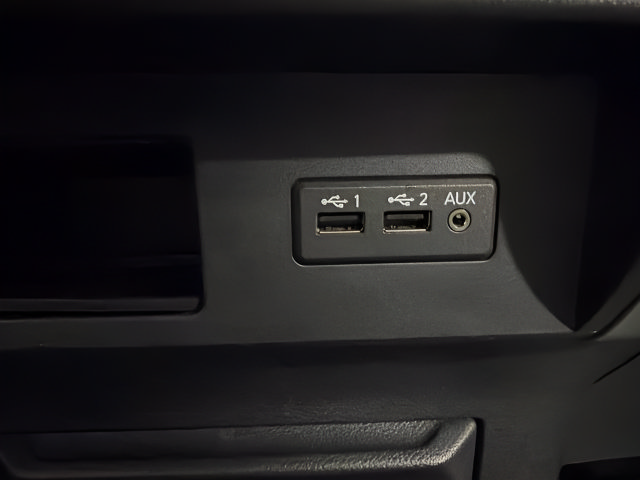 Used 2019 Nissan Titan SV AWD/4WD image 25