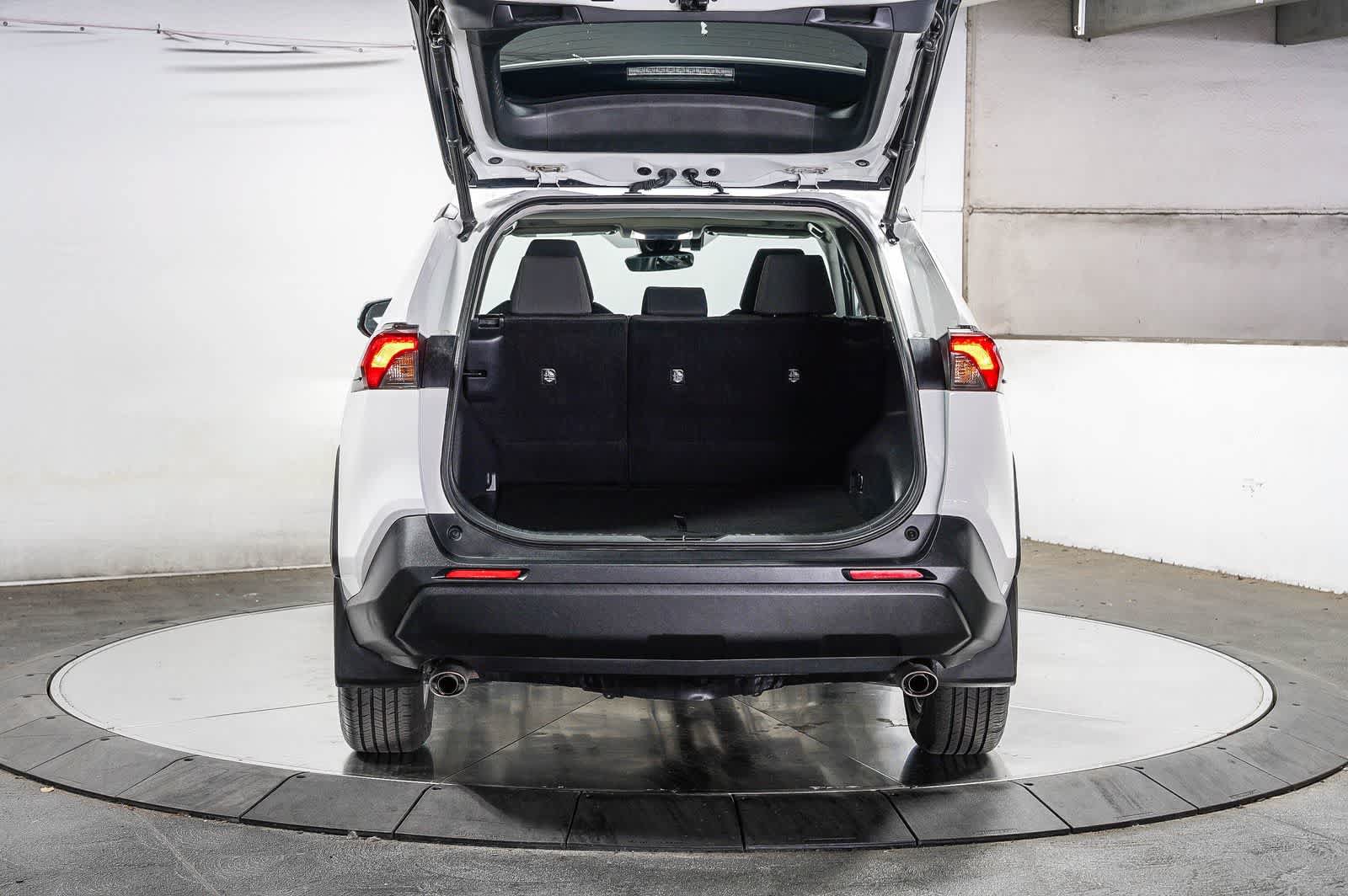 Certified 2023 Toyota RAV4 XLE w/ Convenience Package FWD image 28