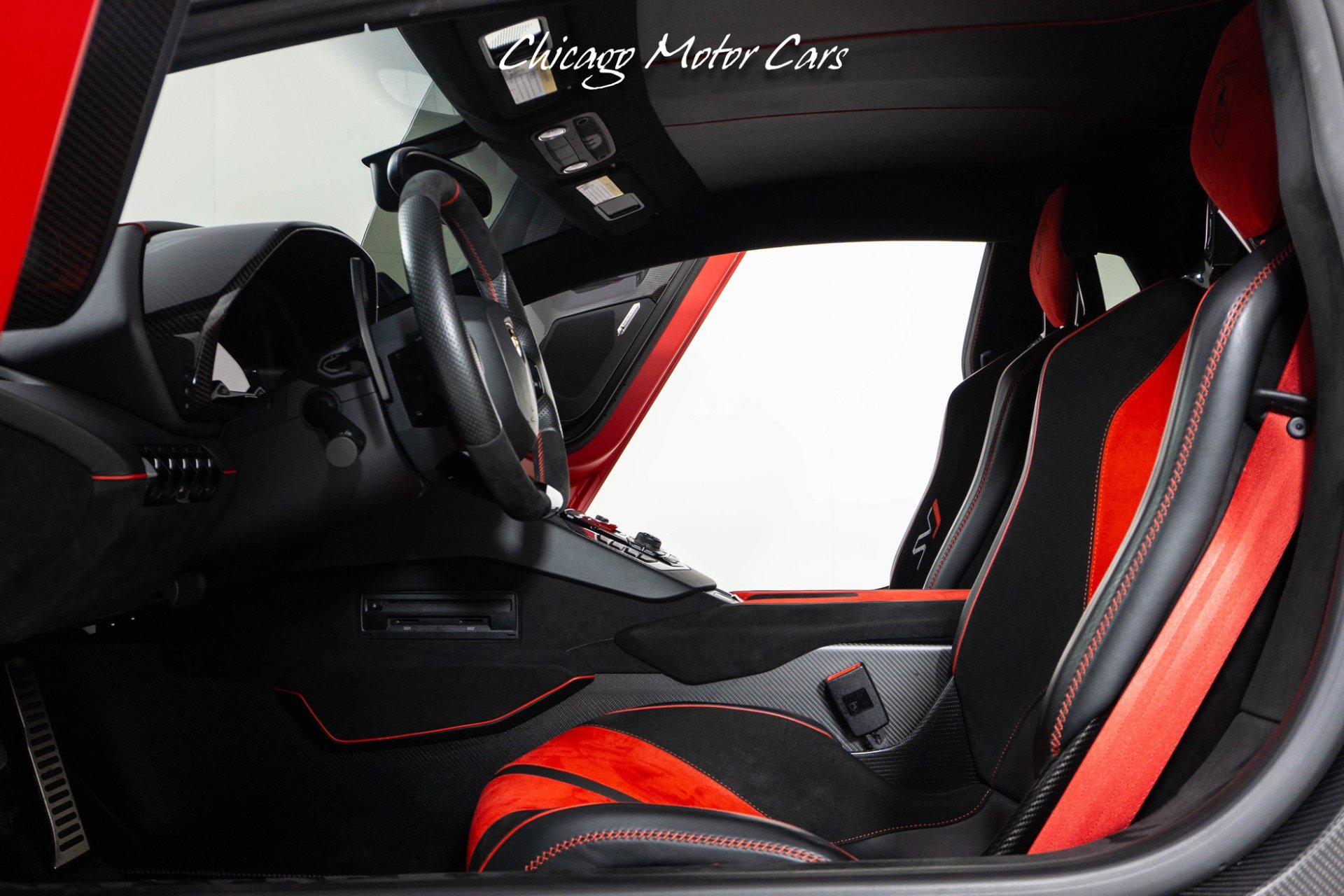 Used 2019 Lamborghini Aventador SVJ AWD/4WD image 28