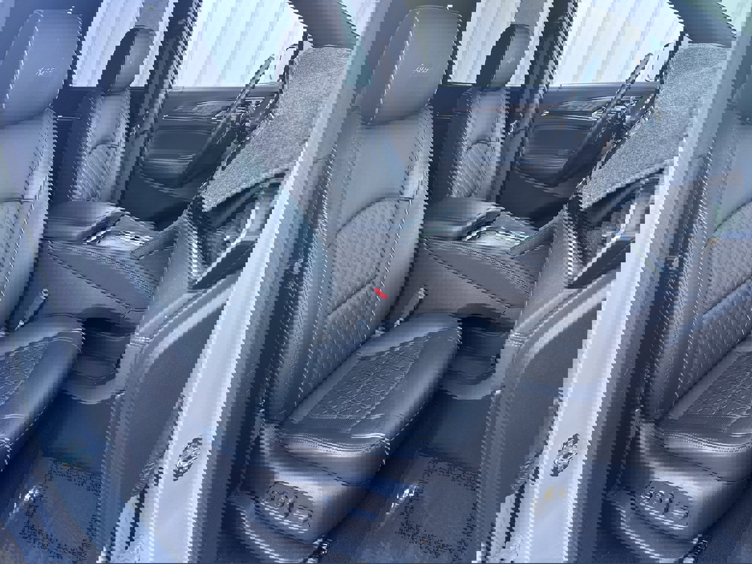 Used 2023 Buick Enclave Avenir w/ Avenir Technology Package image 20