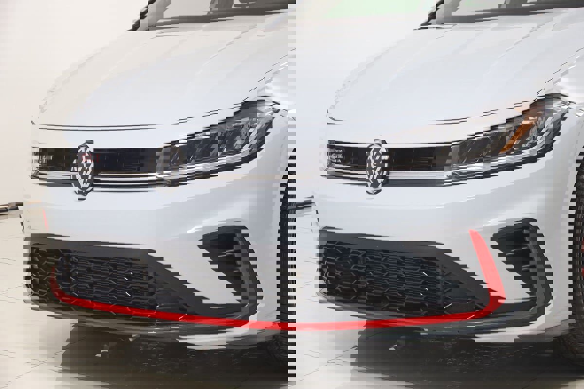 Used 2025 Volkswagen Jetta GLI Autobahn image 51