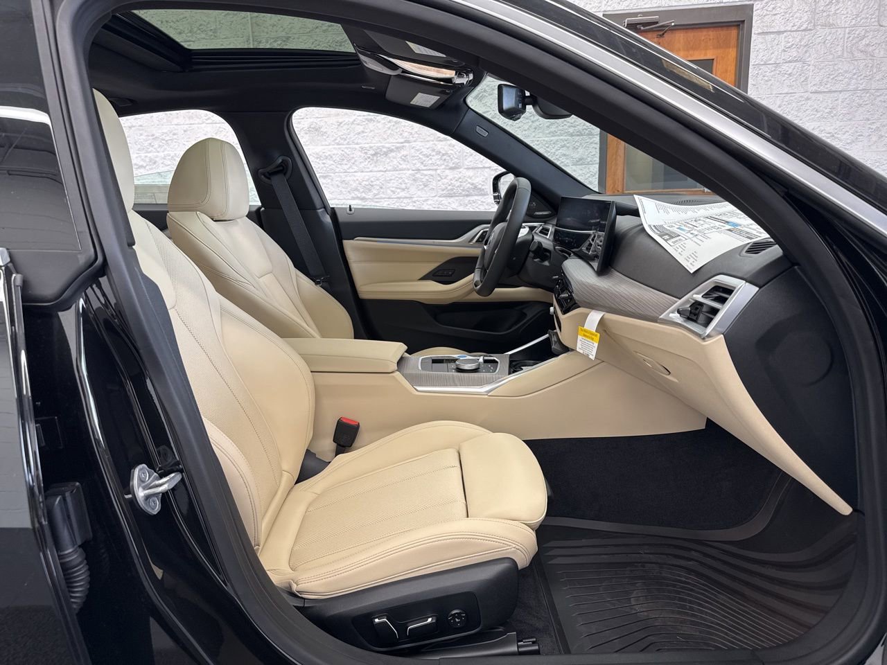 New 2025 BMW i4 xDrive40i image 52