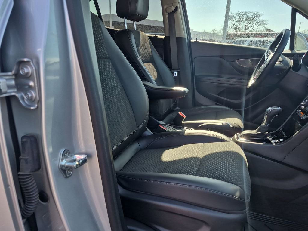 Certified 2022 Buick Encore Preferred w/ Safety Package image 29