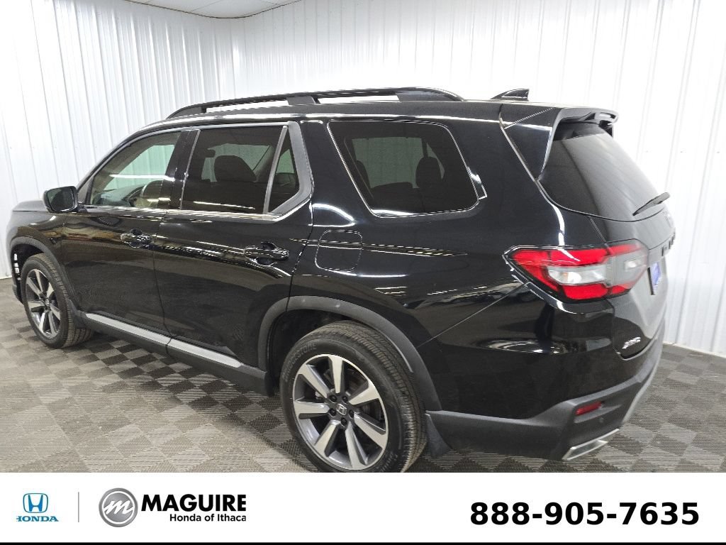 Used 2024 Honda Pilot Elite image 9