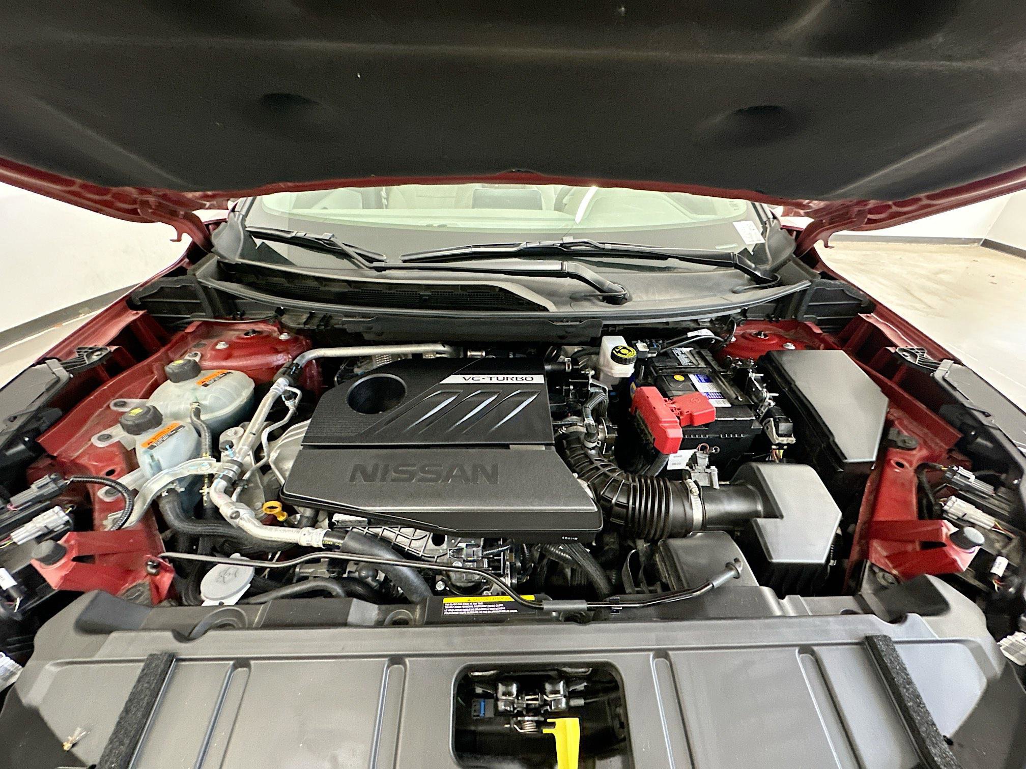 Used 2025 Nissan Rogue SV image 34