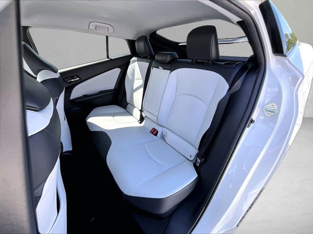 Used 2018 Toyota Prius Three Touring FWD image 28