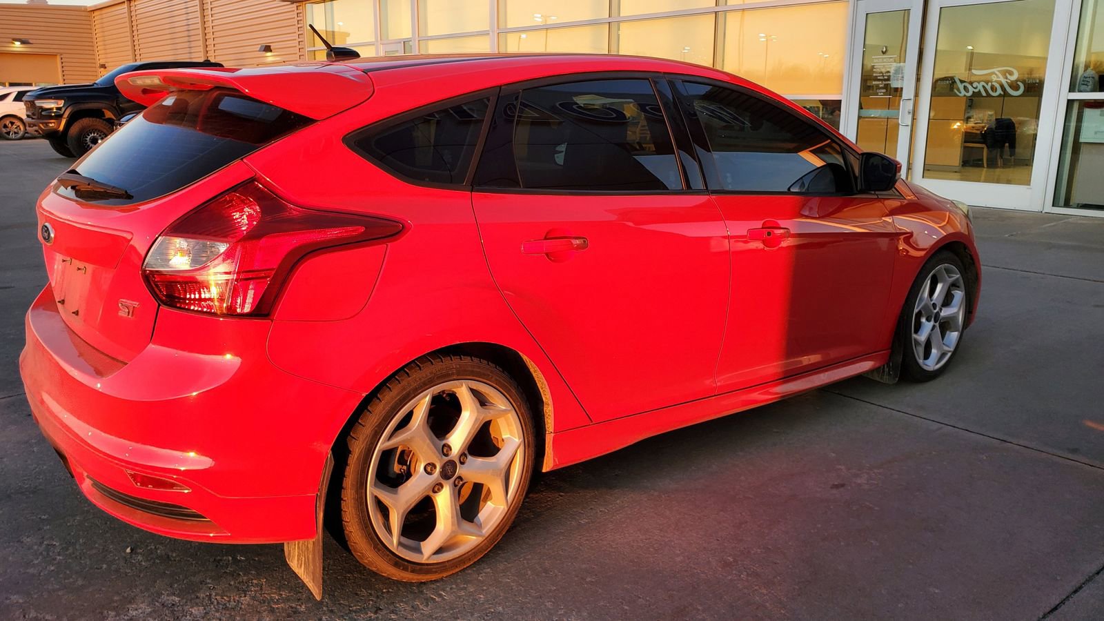 Used 2014 Ford Focus ST w/ Equipment Group 202A image 3