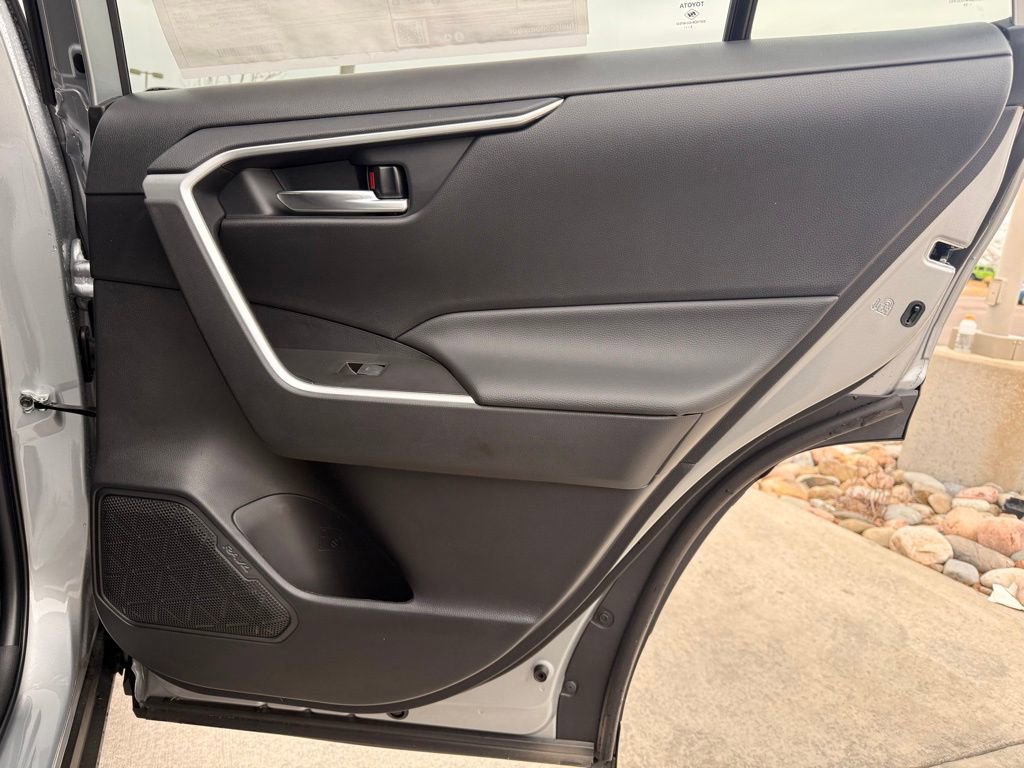 Used 2025 Toyota RAV4 XLE image 25