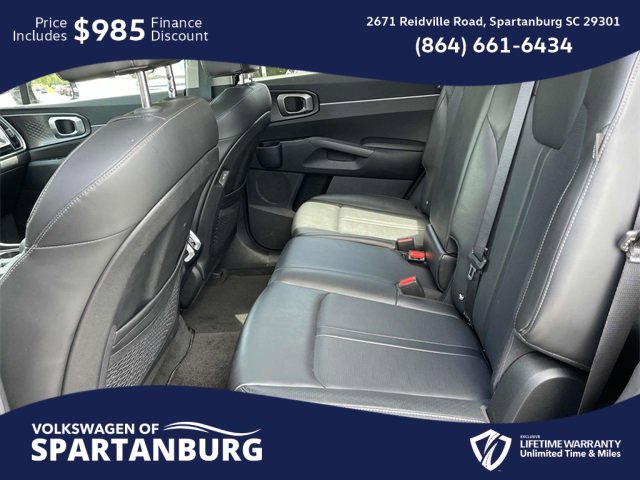 Used 2024 Kia Sorento S image 15