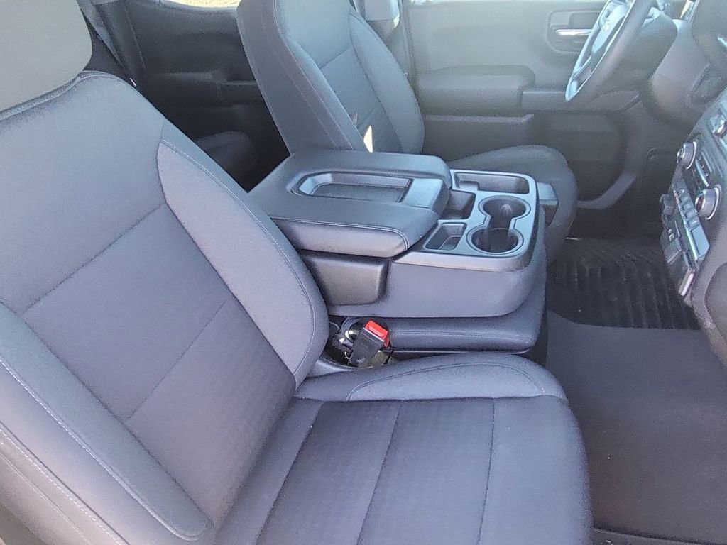 Used 2023 Chevrolet Silverado 1500 Custom AWD/4WD image 33