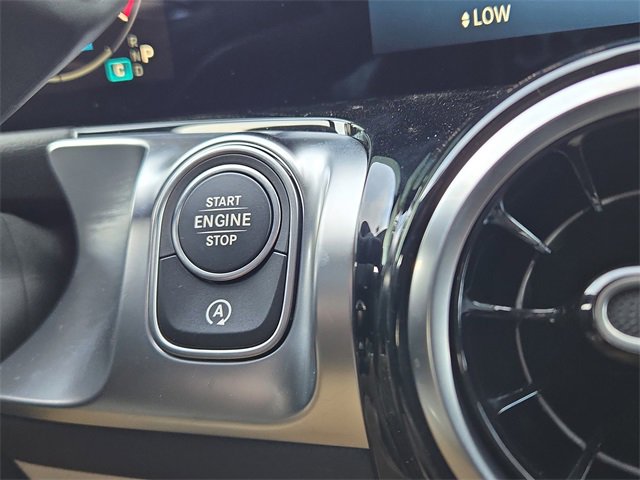 New 2026 Mercedes-Benz GLB 250 4MATIC image 11