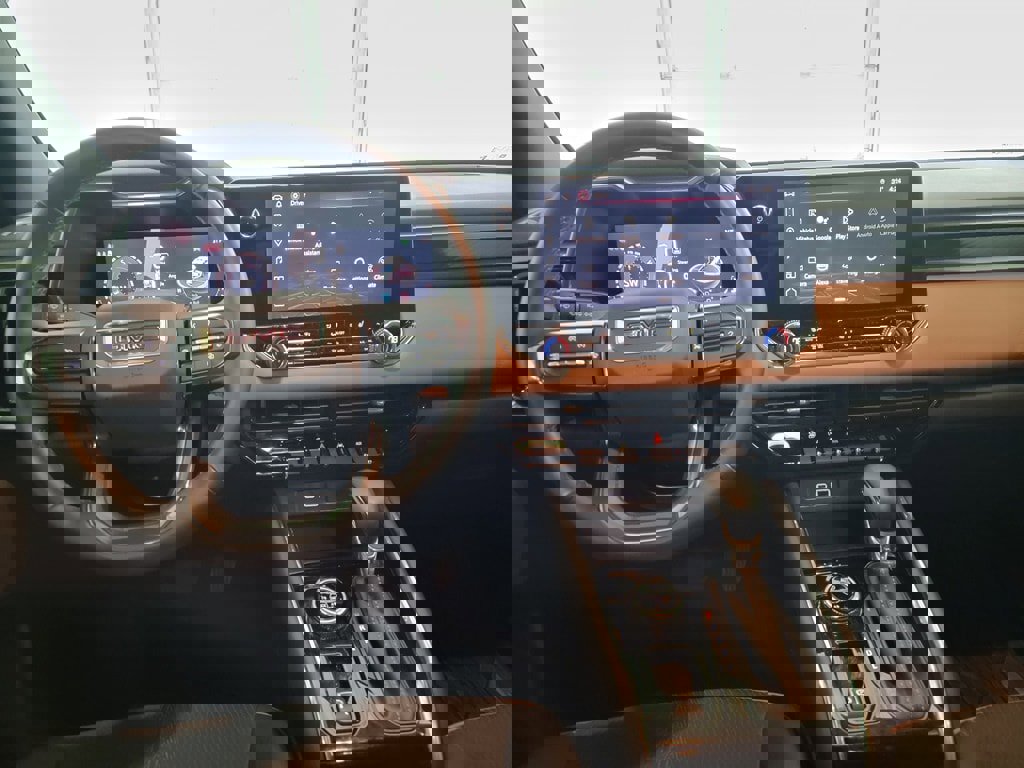 Used 2024 GMC Canyon AT4 w/ Technology Package image 12