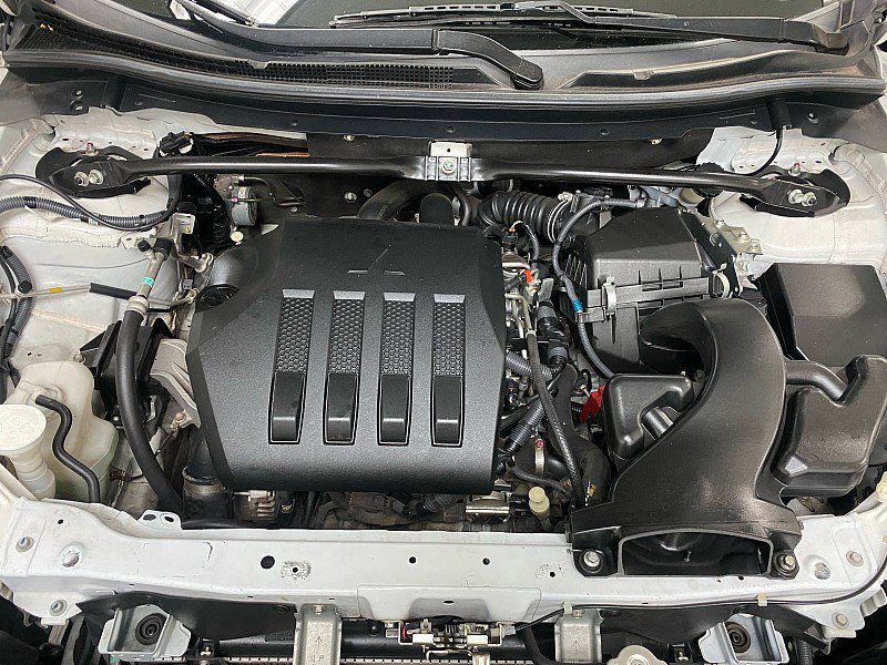 Used 2020 Mitsubishi Eclipse Cross LE image 14