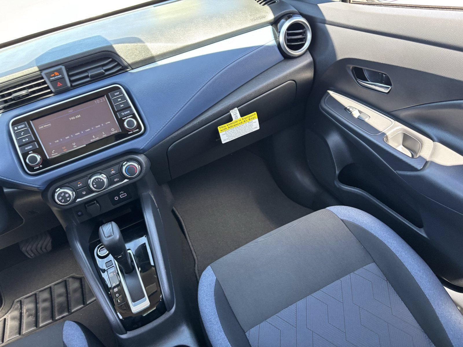 Used 2025 Nissan Versa SV w/ Trunk Package FWD image 17