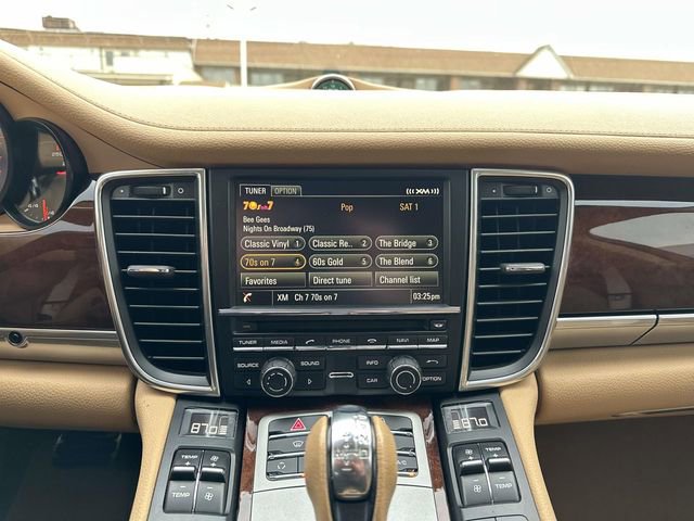 Used 2013 Porsche Panamera 4 image 81