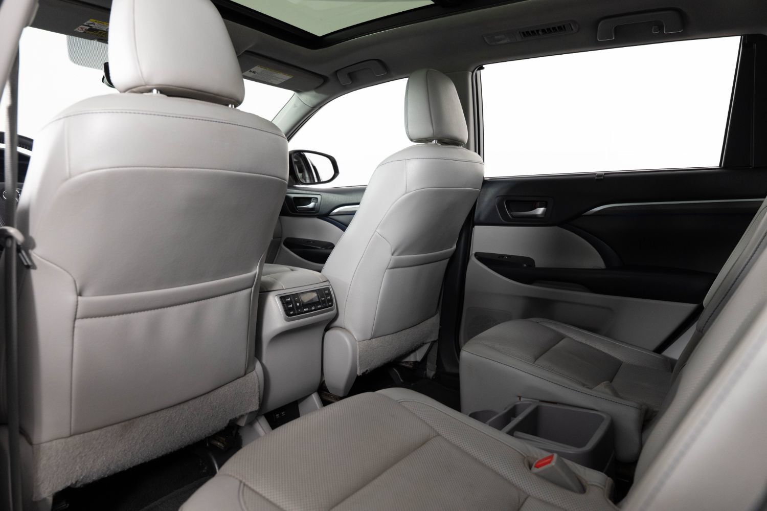 Used 2019 Toyota Highlander Limited Platinum AWD/4WD image 20