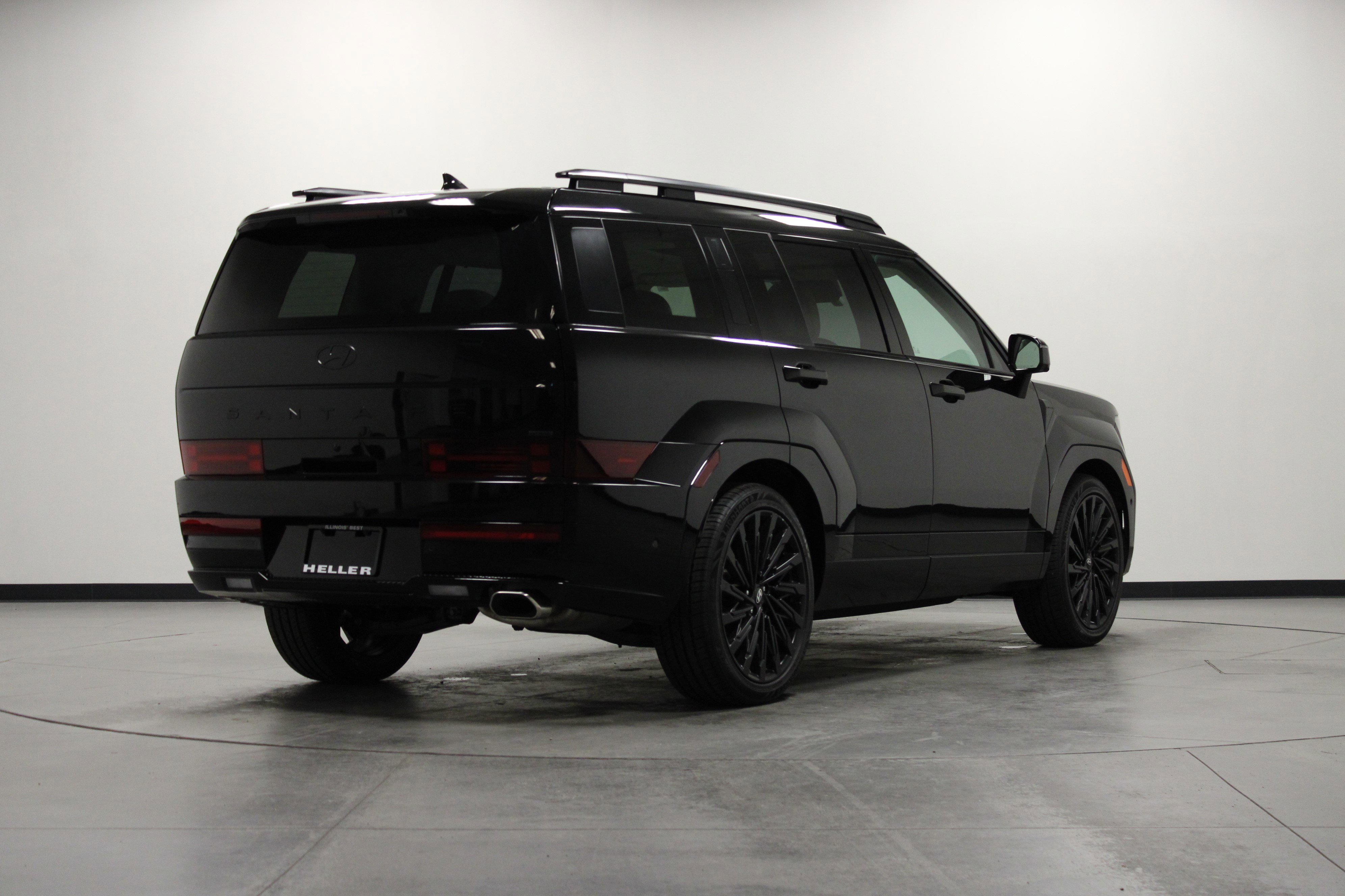 Used 2025 Hyundai Santa Fe Calligraphy AWD/4WD image 4