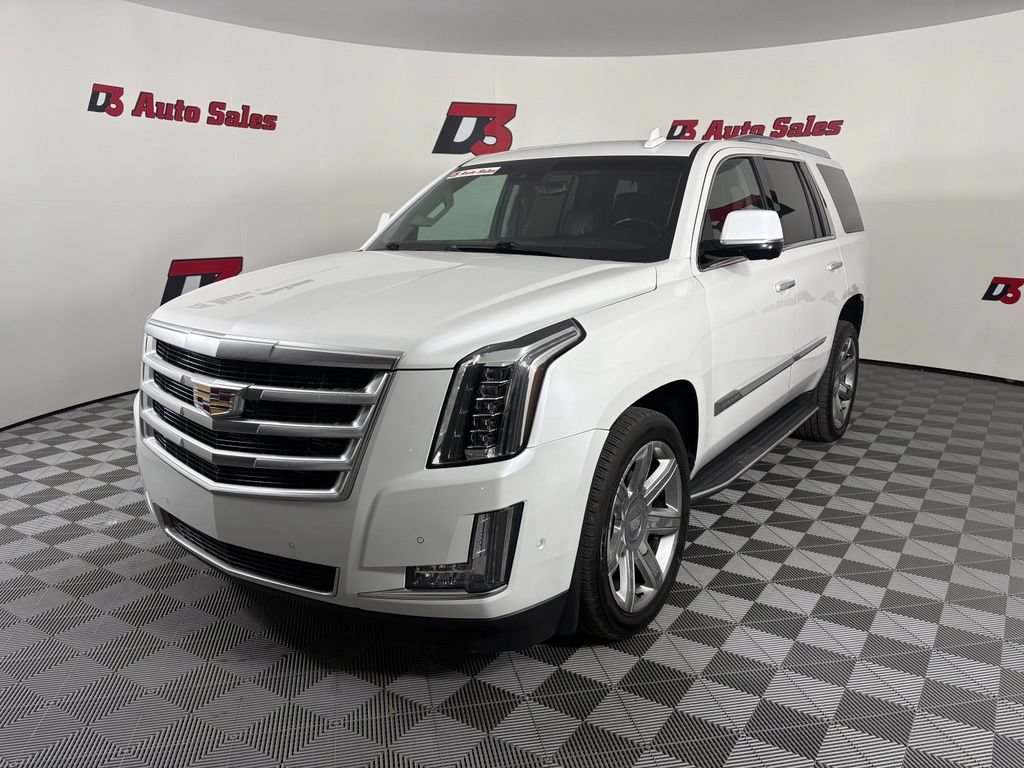 Used 2019 Cadillac Escalade Luxury AWD/4WD image 2
