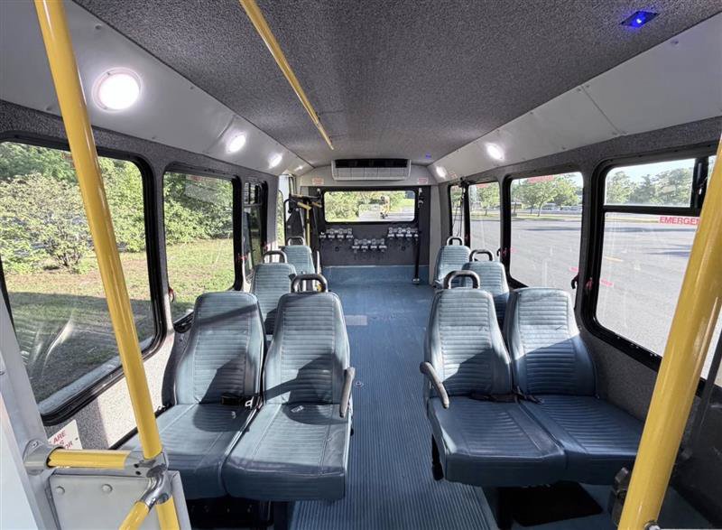 Used 2019 Ford E-450 and Econoline 450 Super Duty w/ Shuttle Bus Prep Package RWD image 9