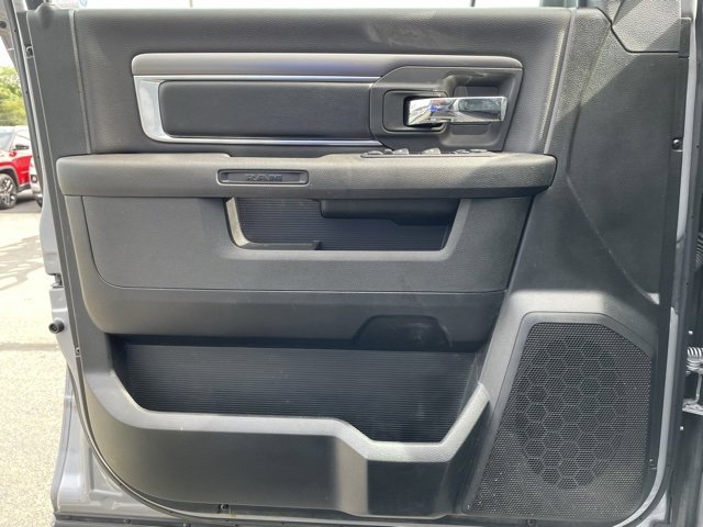 Used 2022 RAM 1500 Classic Warlock image 9