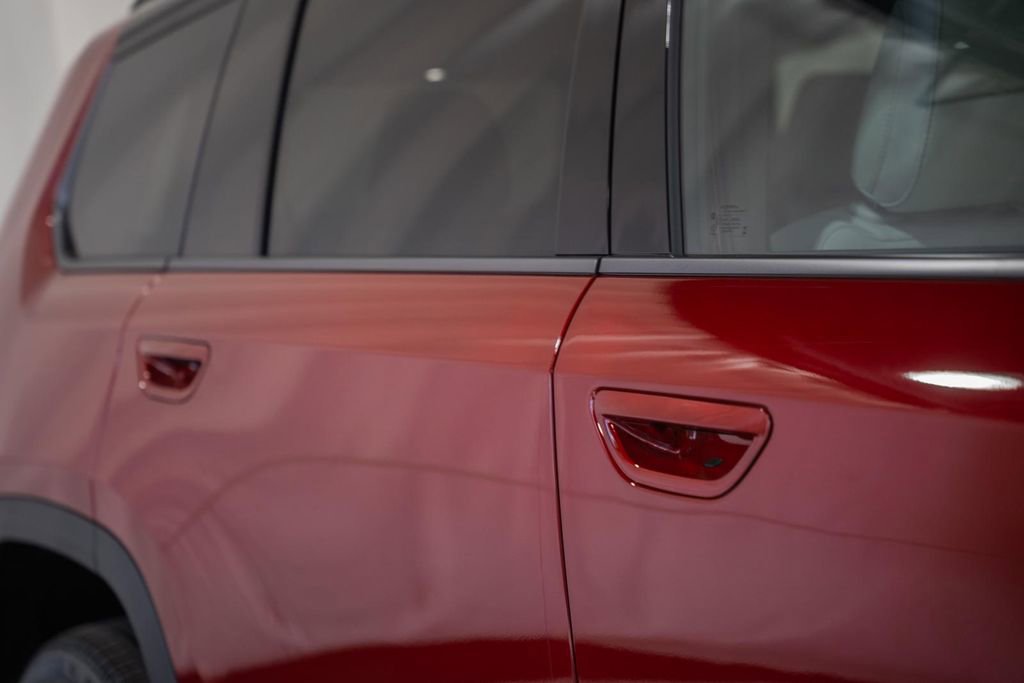 New 2026 Jeep Cherokee Overland image 17