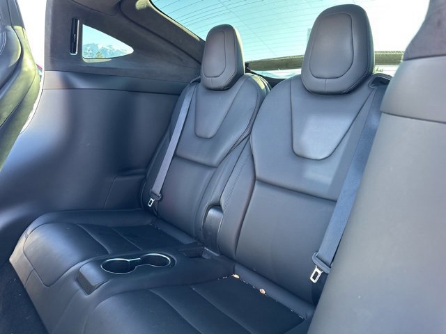 Used 2022 Tesla Model X Plaid image 11