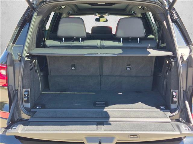Used 2022 BMW X7 M50i w/ Executive Package AWD/4WD image 6