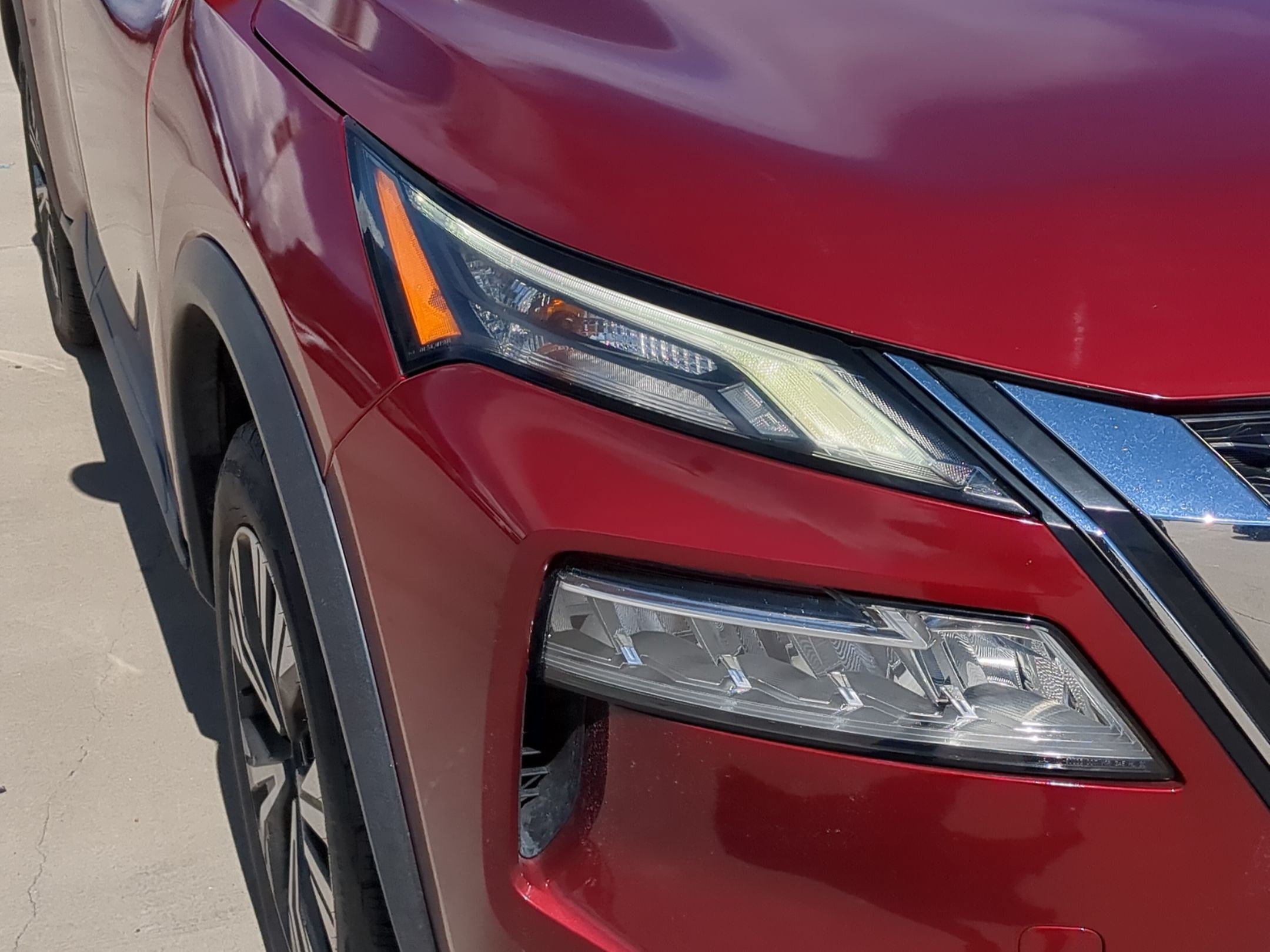 Used 2023 Nissan Rogue SV AWD/4WD image 11