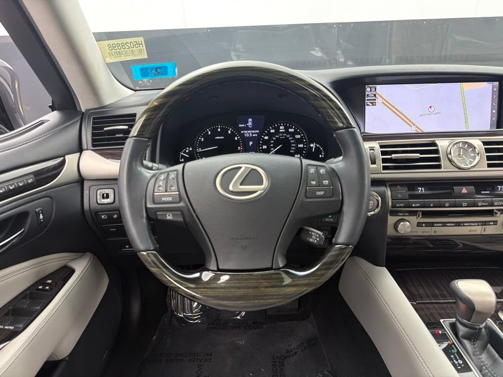 Used 2017 Lexus LS 460 AWD w/ Comfort Package image 8