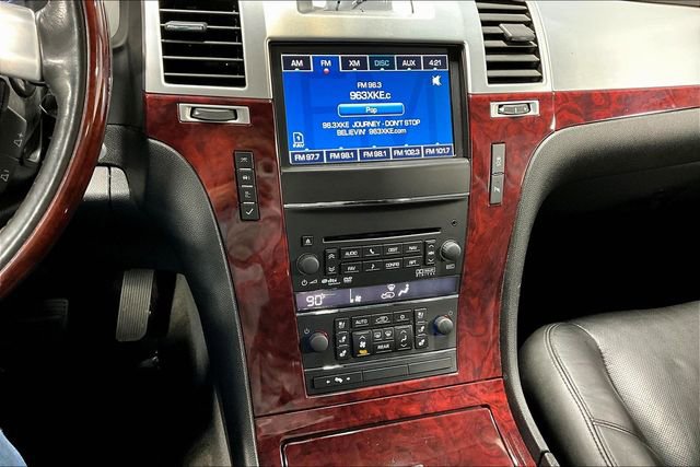 Used 2012 Cadillac Escalade Luxury image 5