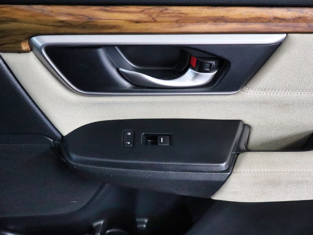 Used 2018 Honda CR-V EX image 48