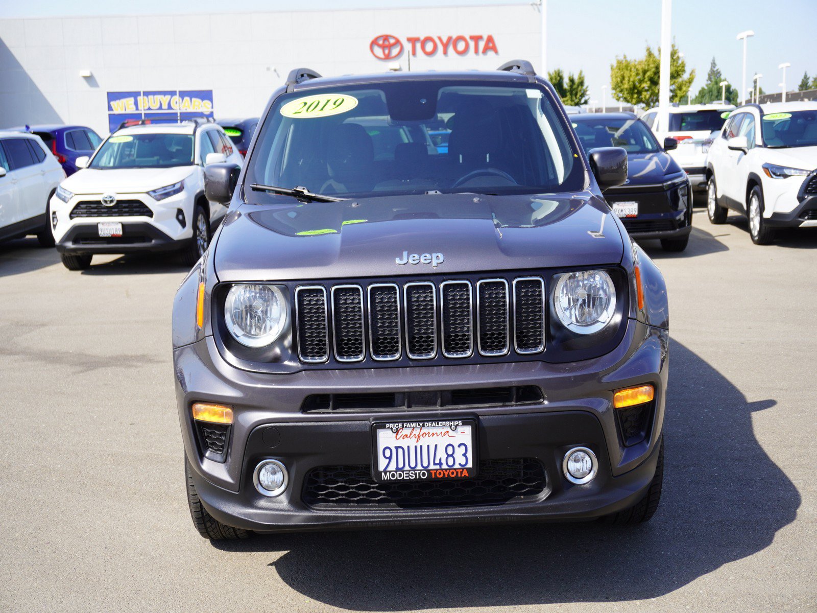 Used 2019 Jeep Renegade Latitude w/ Trailer Tow Group AWD/4WD image 6