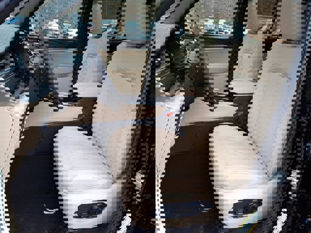 New 2025 Jeep Grand Cherokee Limited image 5