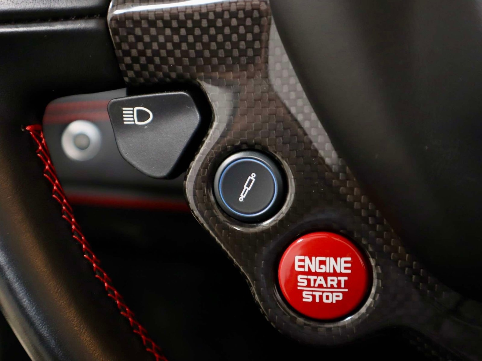Certified 2019 Ferrari 488 Spider RWD image 28