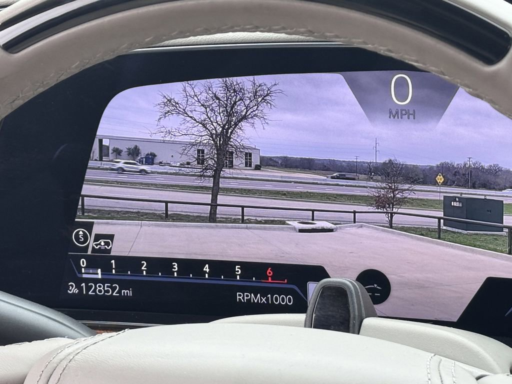 Used 2024 Cadillac Escalade Premium Luxury Platinum image 16