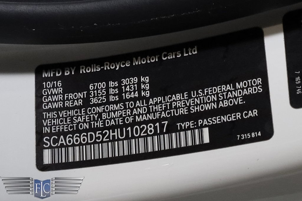 Used 2017 Rolls-Royce Dawn RWD image 46