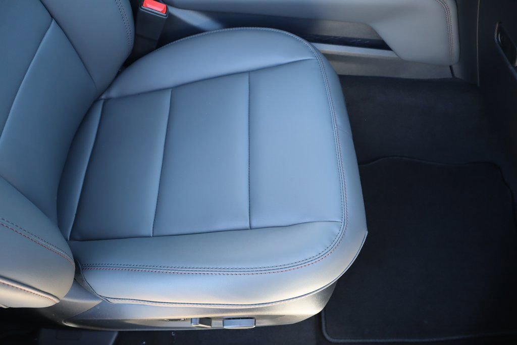 New 2026 Ford Explorer Active w/ Active Comfort Package image 16