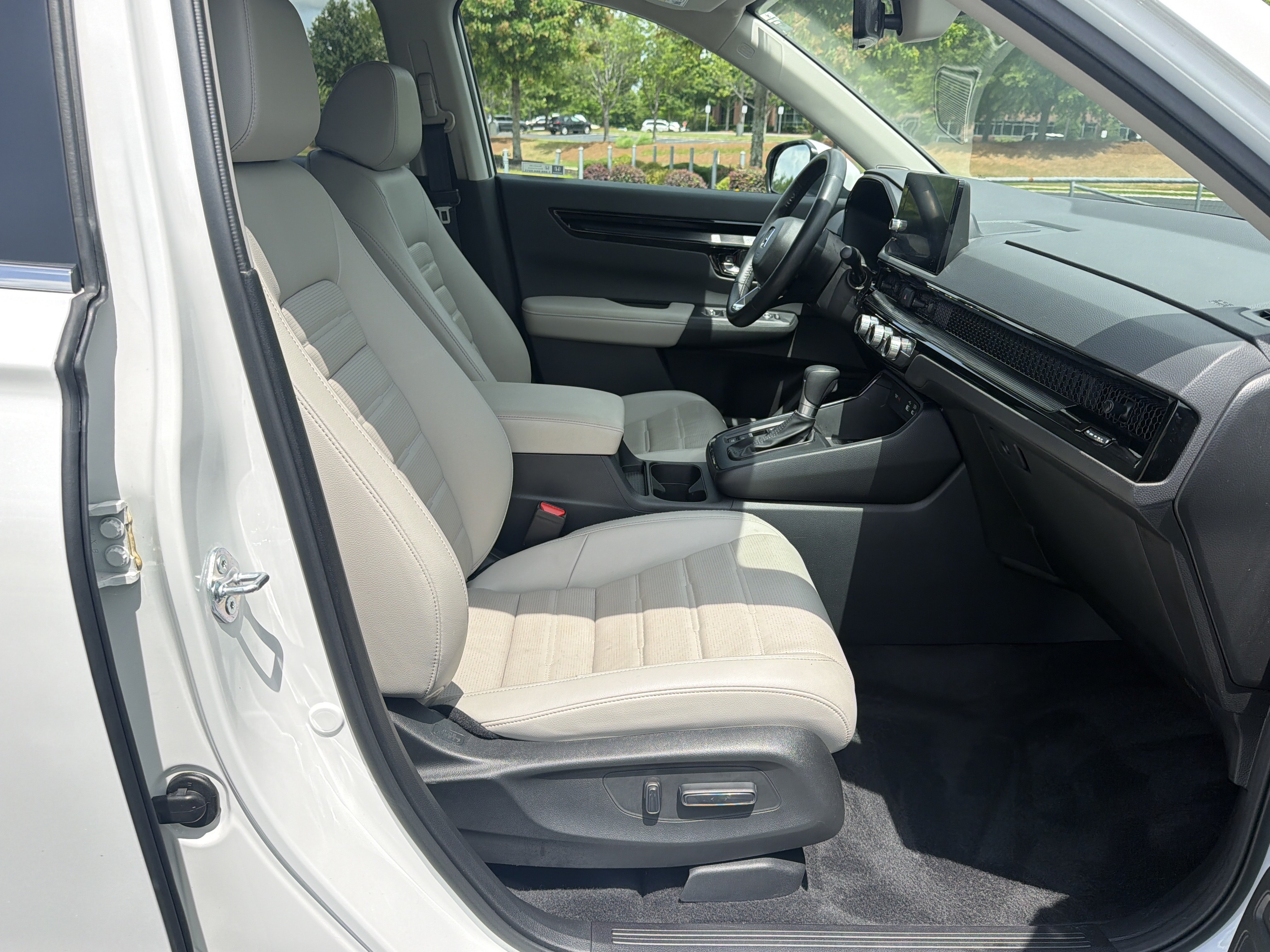 Certified 2025 Honda CR-V EX-L image 31