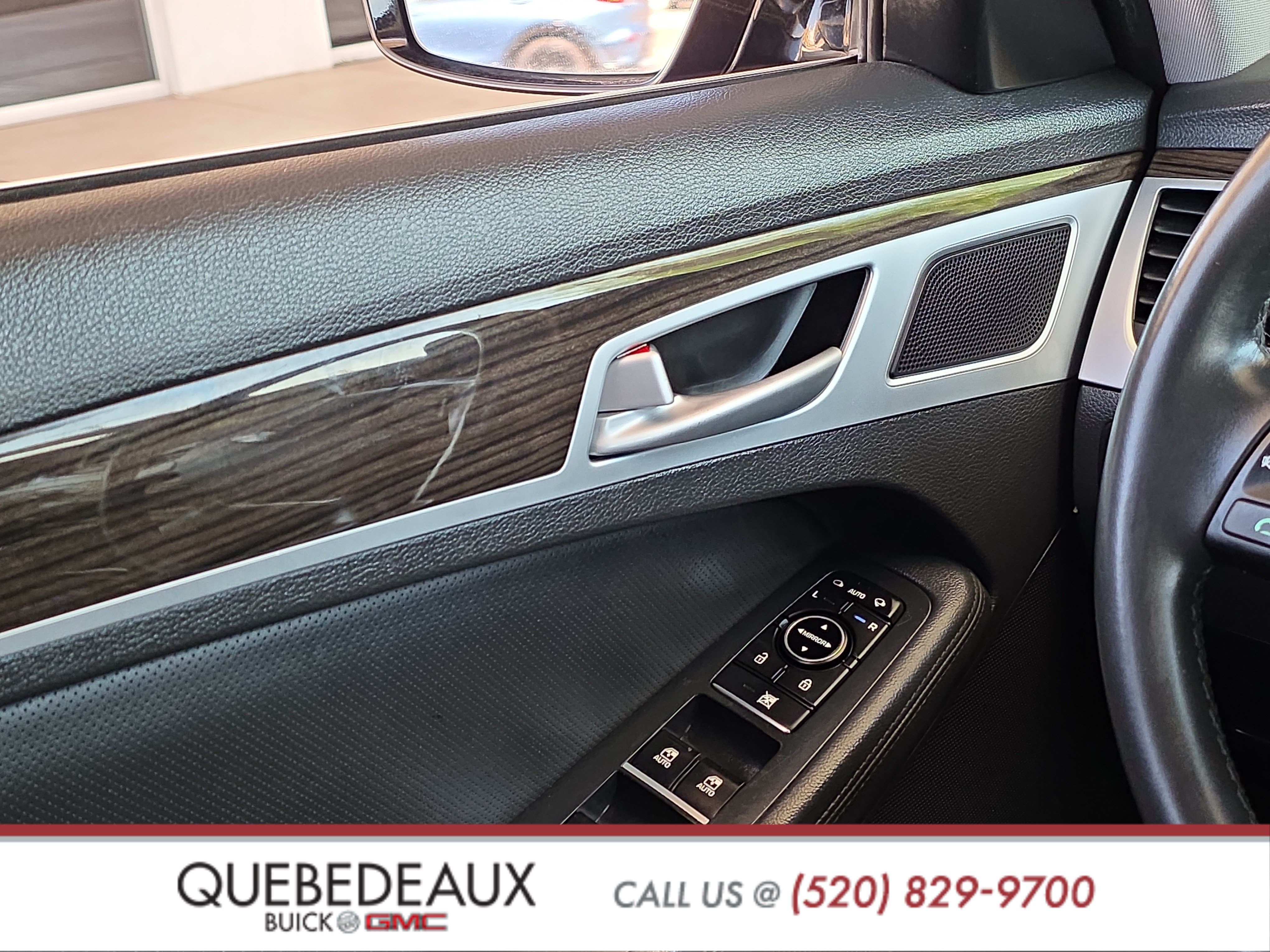 Used 2015 Hyundai Genesis 3.8 RWD image 23