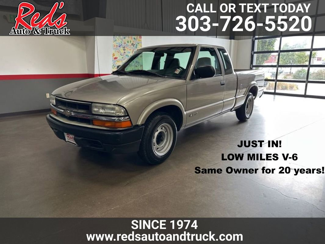 Used 2002 Chevrolet S10 Pickup 2WD Extended Cab w/ Preferred Equipment Group
