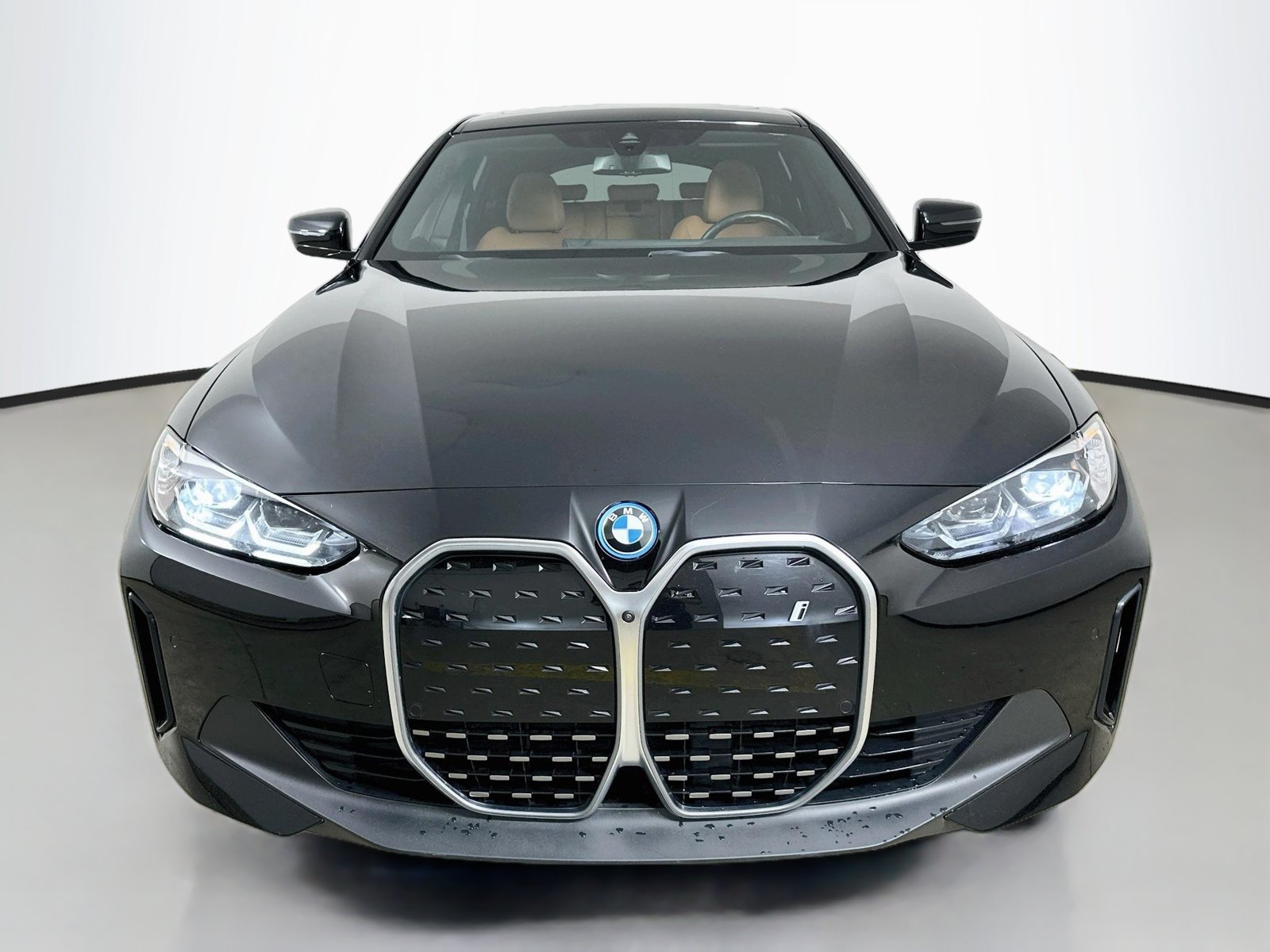 Used 2024 BMW i4 eDrive35 w/ Premium Package RWD image 2