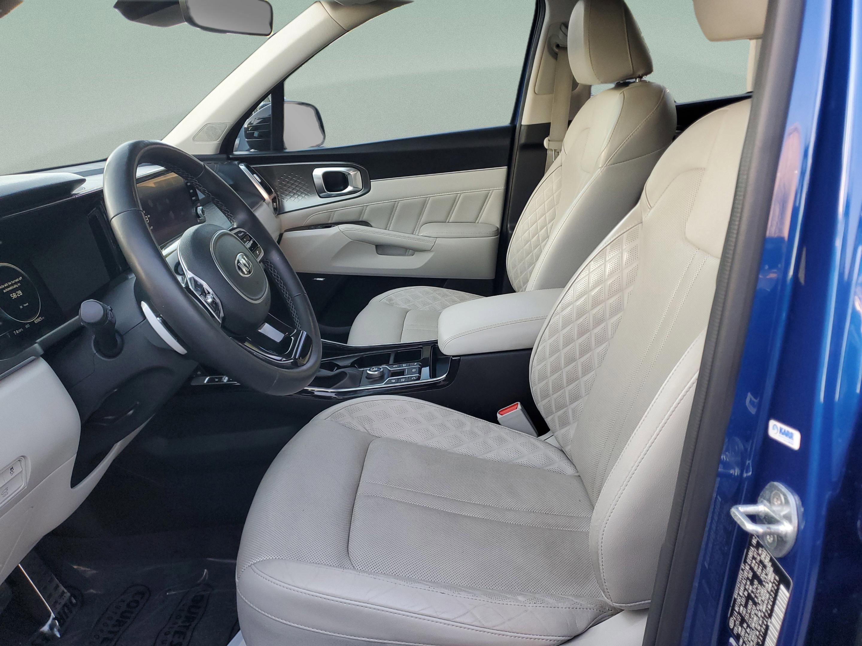 Used 2021 Kia Sorento SX image 16