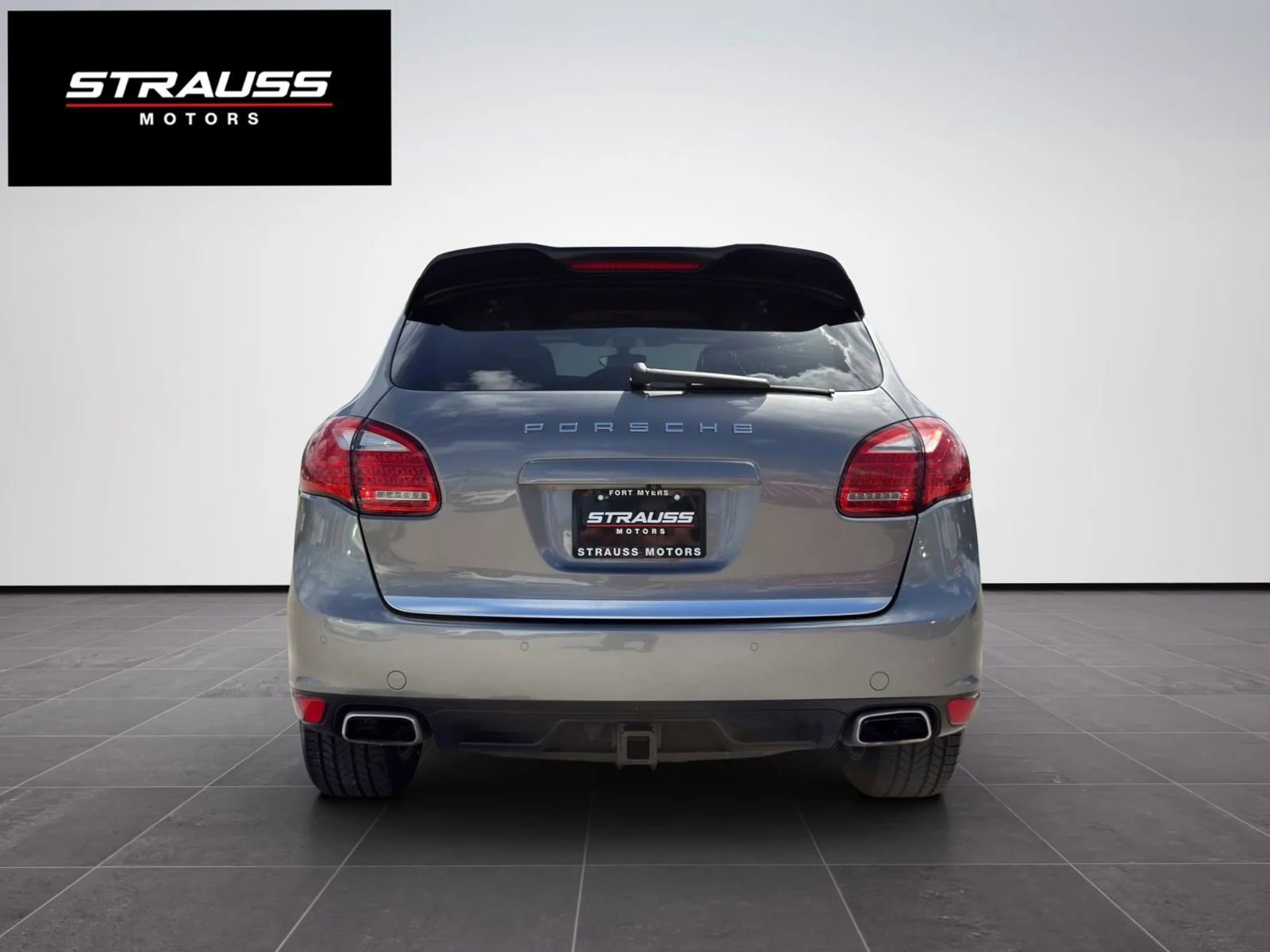 Used 2013 Porsche Cayenne Diesel AWD/4WD image 8