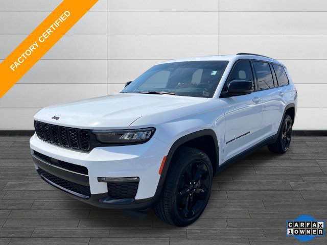 Certified 2025 Jeep Grand Cherokee L Limited w/ Black Appearance Package AWD/4WD image 8