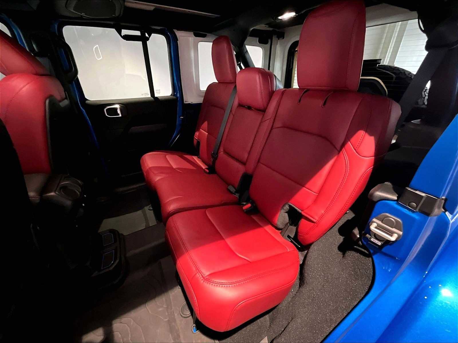 Used 2024 Jeep Wrangler Rubicon 392 image 31